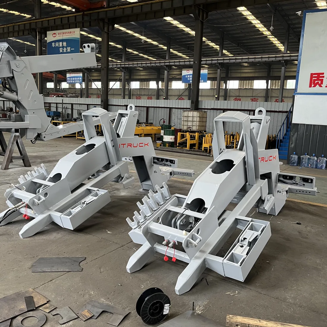 Fifth-wheel wrecker recovery unit
