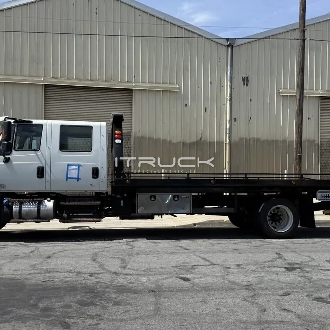 USA-style rollback on a crew-cab chassis