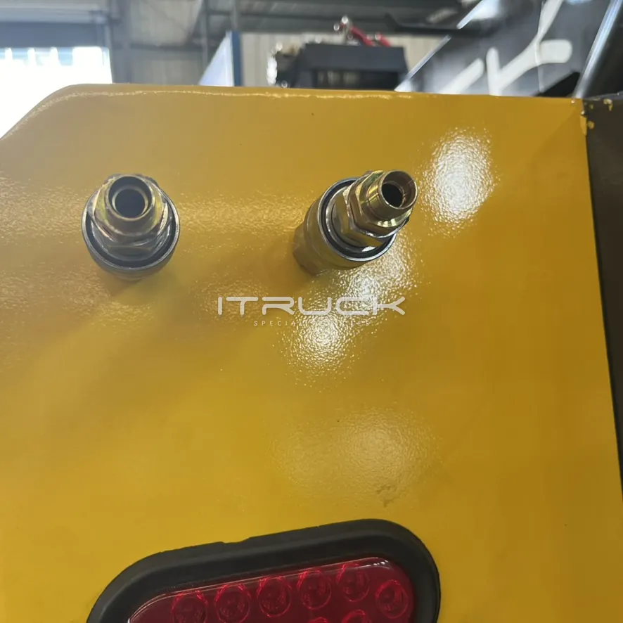 Air hookup couplings on the rear body panel