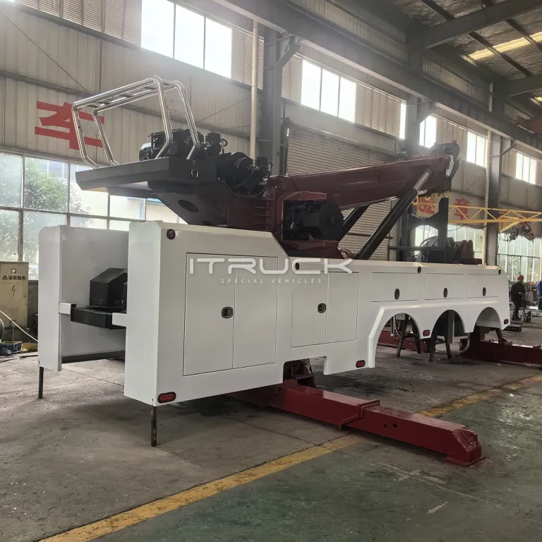 Rotator body from the front quarter with winches on the turret