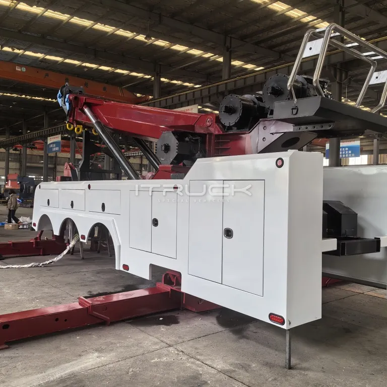 Rotator body side view with front outriggers swung out